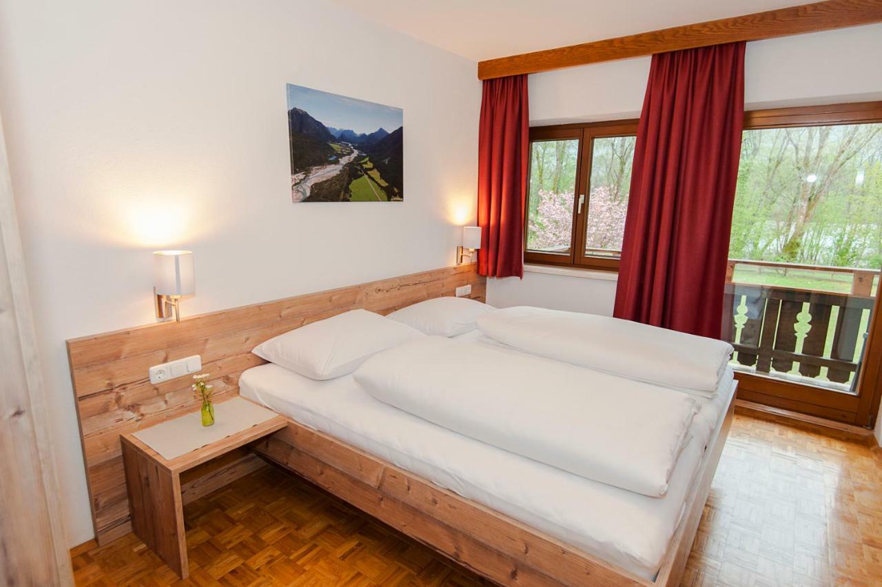 Pension Leuprecht Reutte Exterior foto