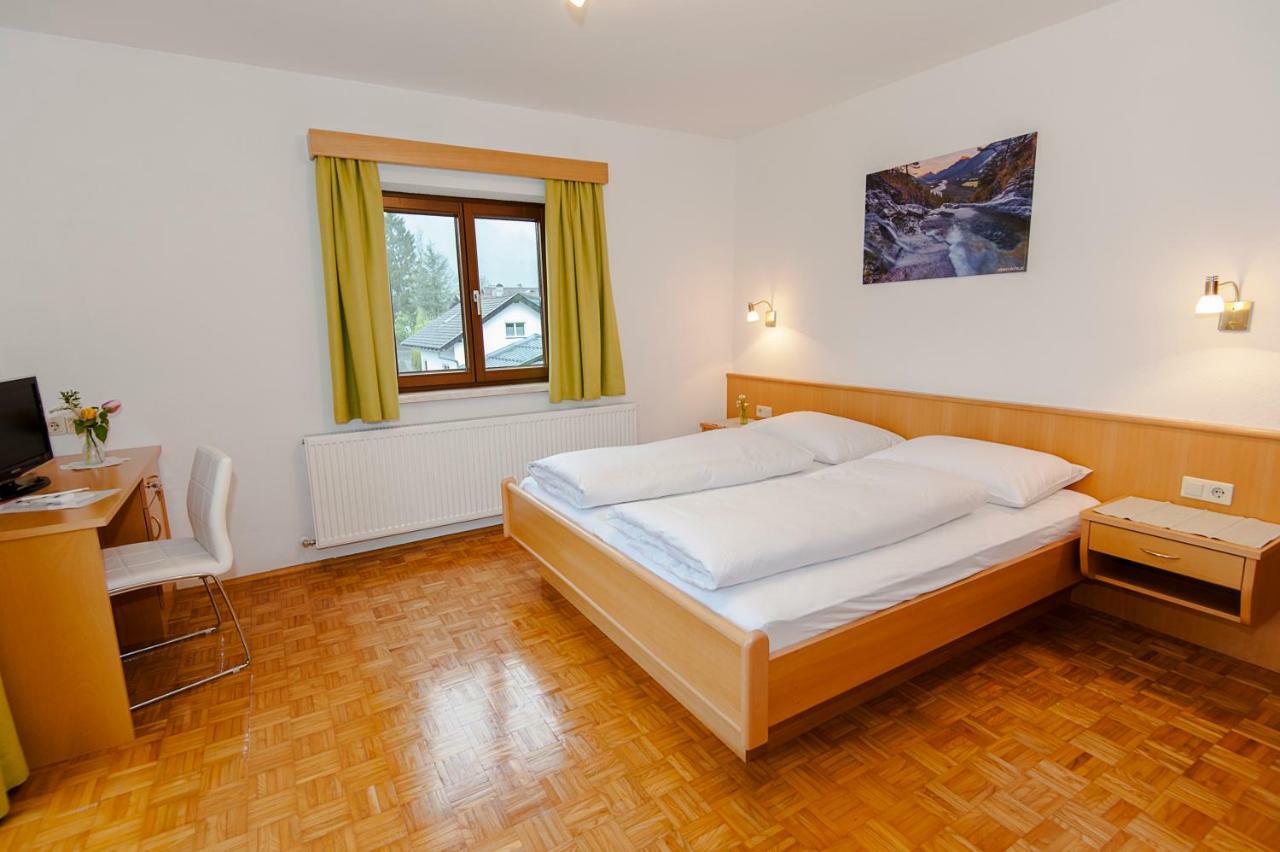 Pension Leuprecht Reutte Exterior foto