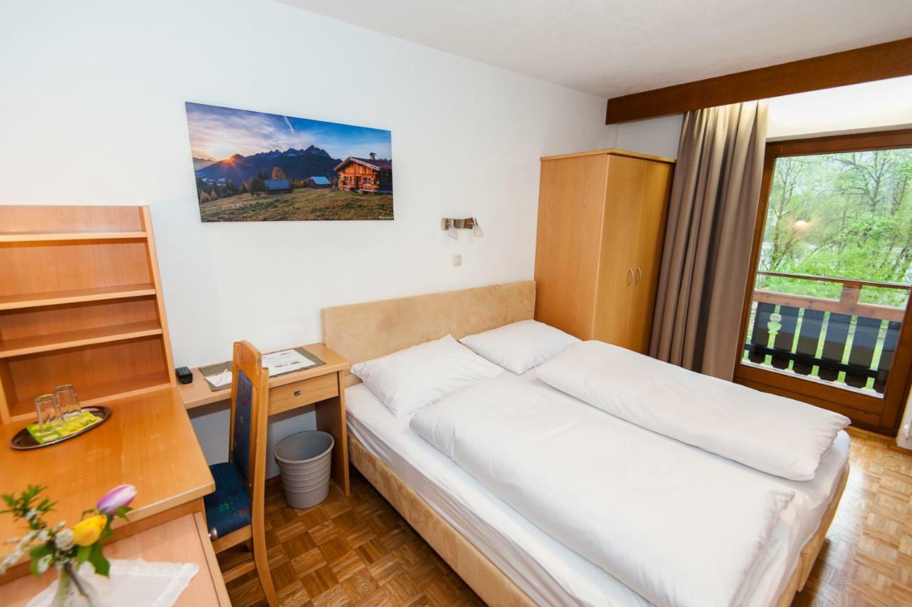 Pension Leuprecht Reutte Exterior foto